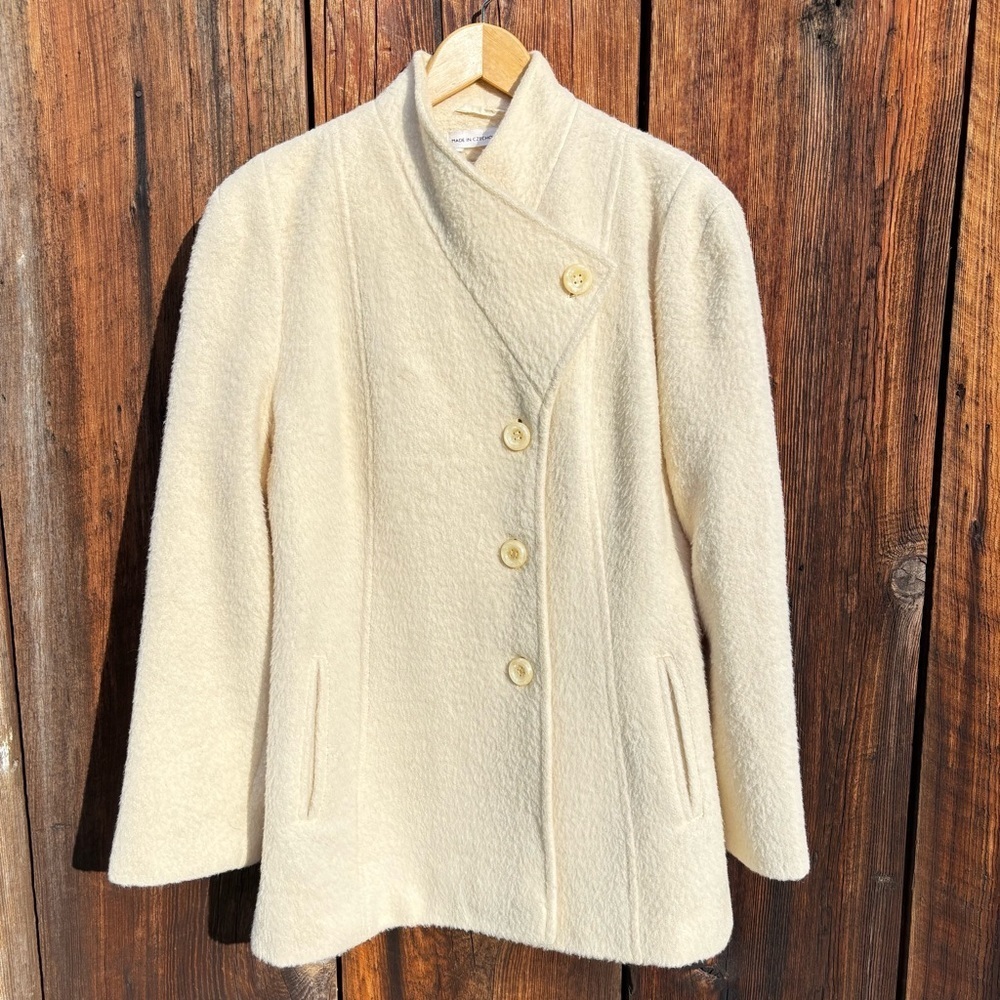 Vintage Wool Women's Coat Cream Color Label: International Scene Size M